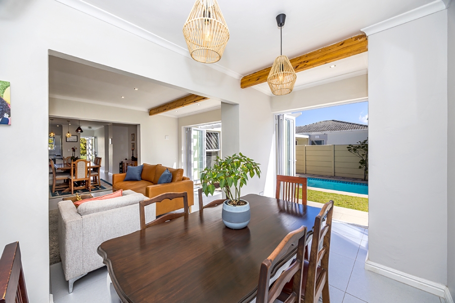 3 Bedroom Property for Sale in Sunningdale Western Cape